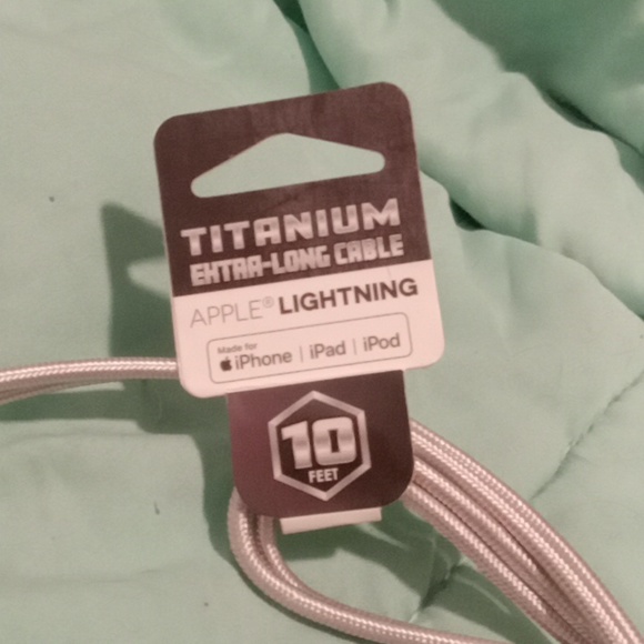 Lightning USB cord - Picture 2 of 2